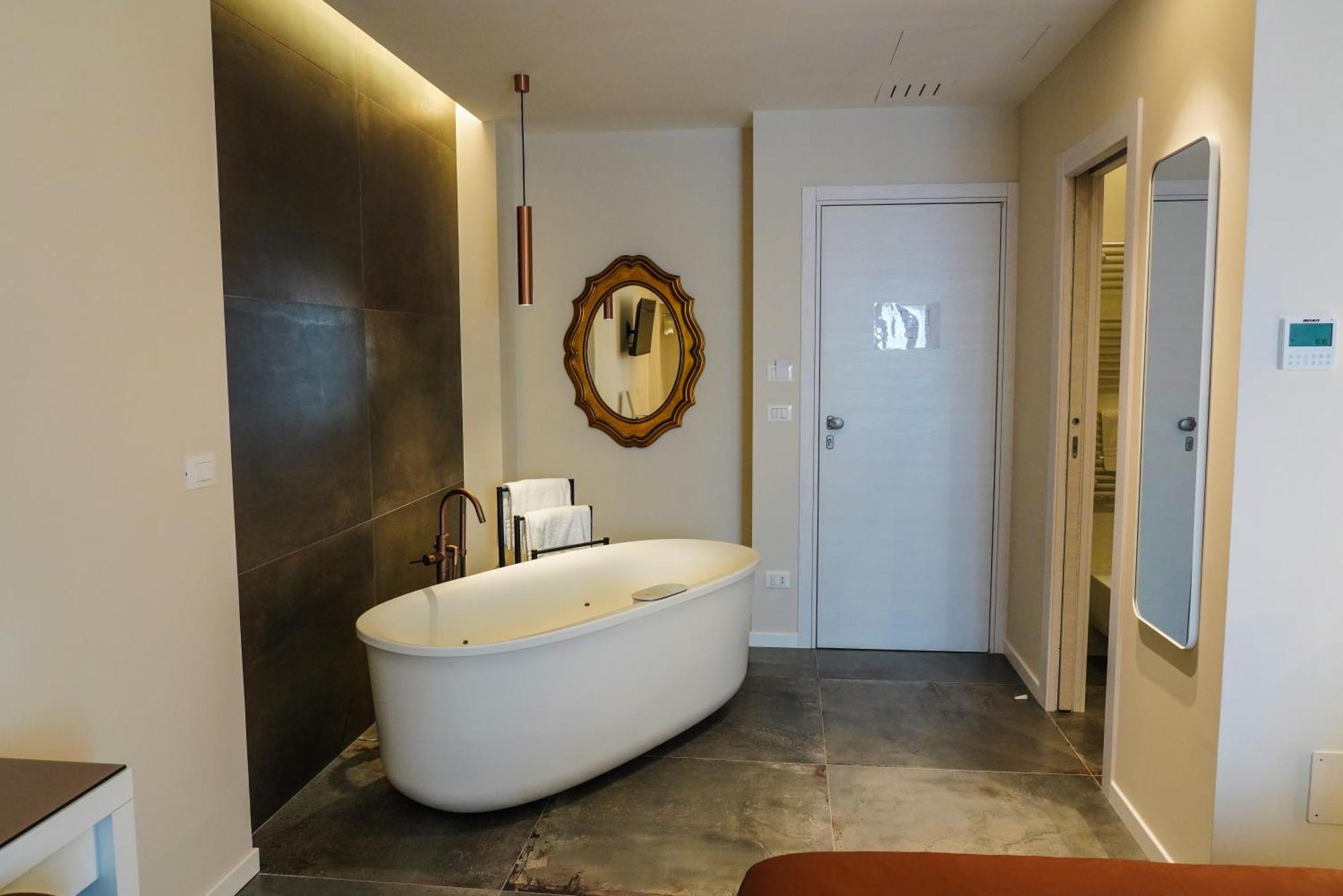Morris Rooms Bari Exteriör bild